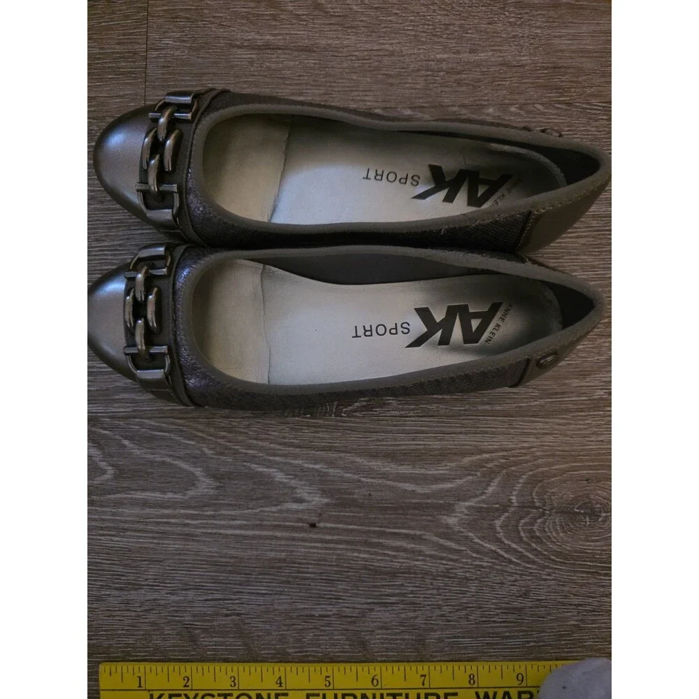 Women's AK Sport Silver Pewter Buckle Ballet Flats Size 7m